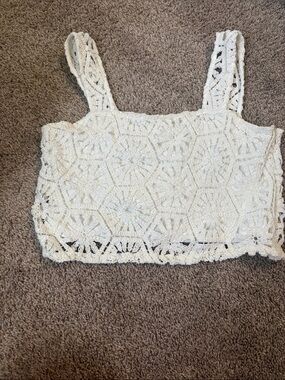 Francesca’s White Beachy Top - M